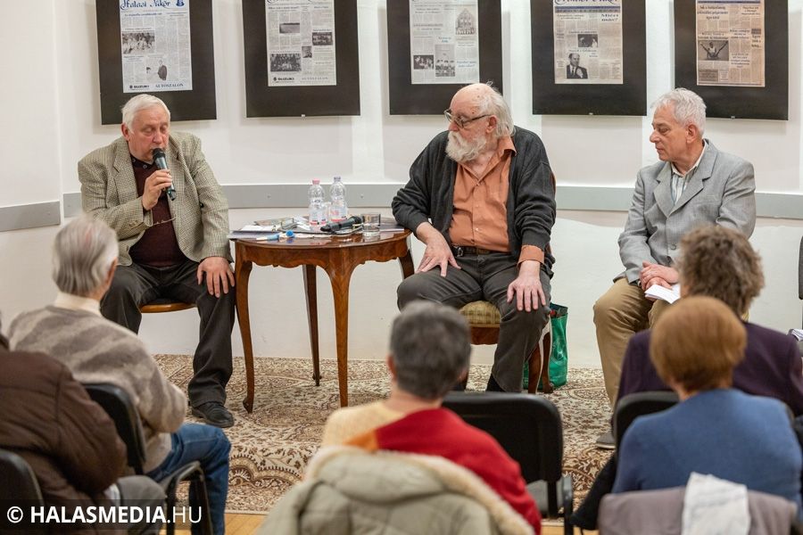 Villanások az éjszakában