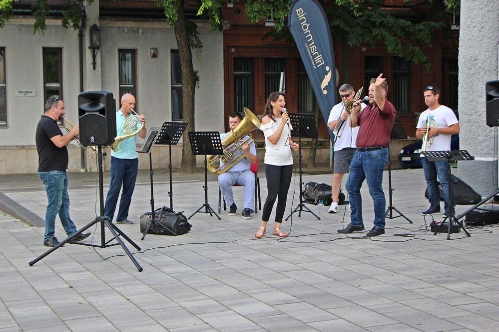 Térzenei sorozat indult