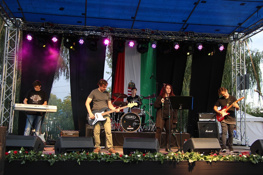 (►) Országos döntős a Rock Life