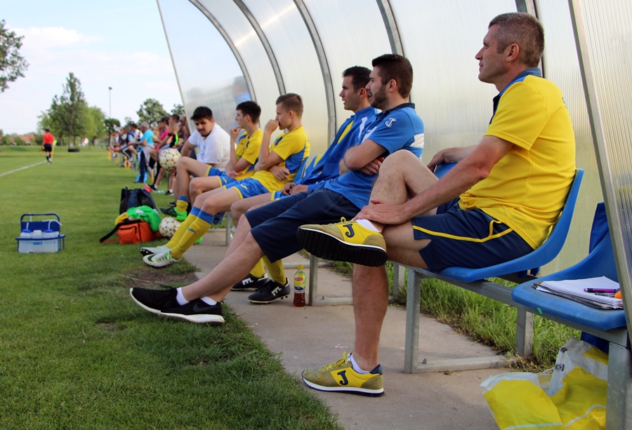 Nyert a halasi csikócsapat