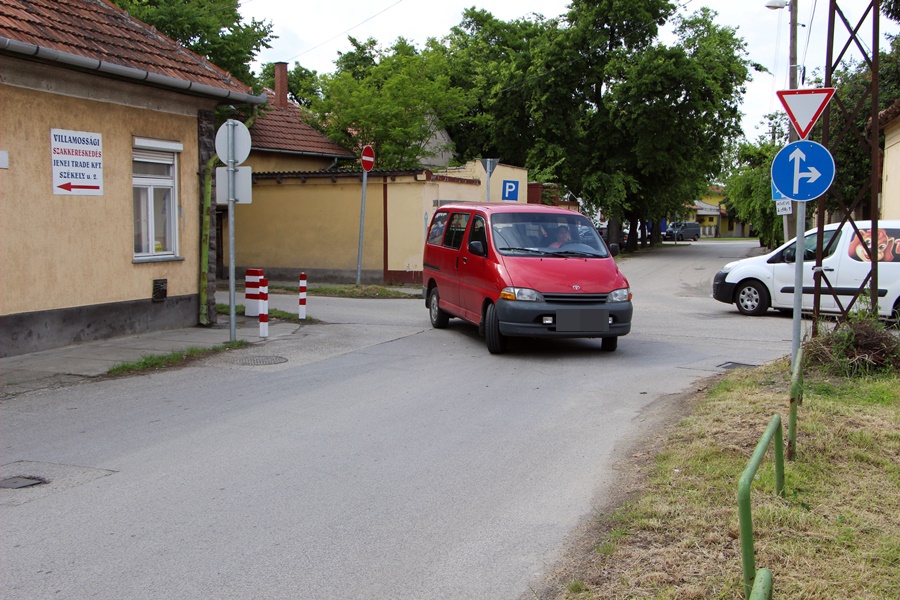(►) Székely utca: mától forgalmirend-változás 