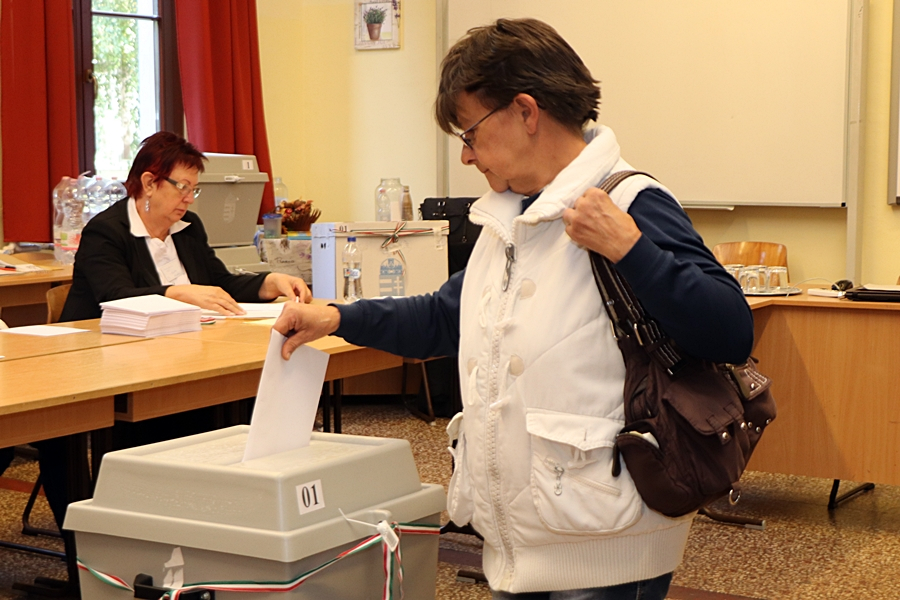 Polgármestert, képviselőket választ Kiskunhalas