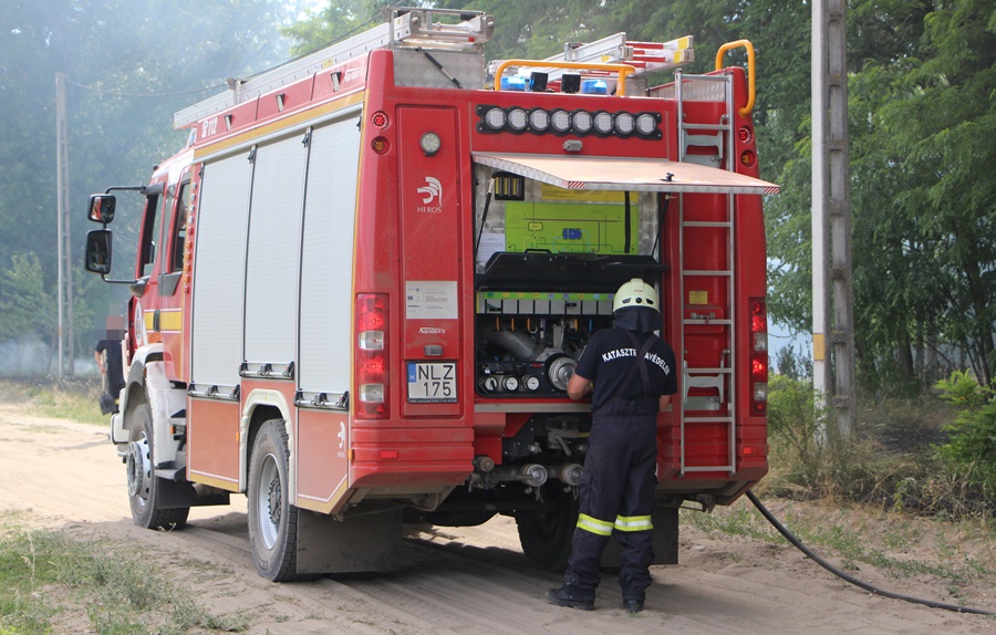 Újabb tarlótűz Fehértónál