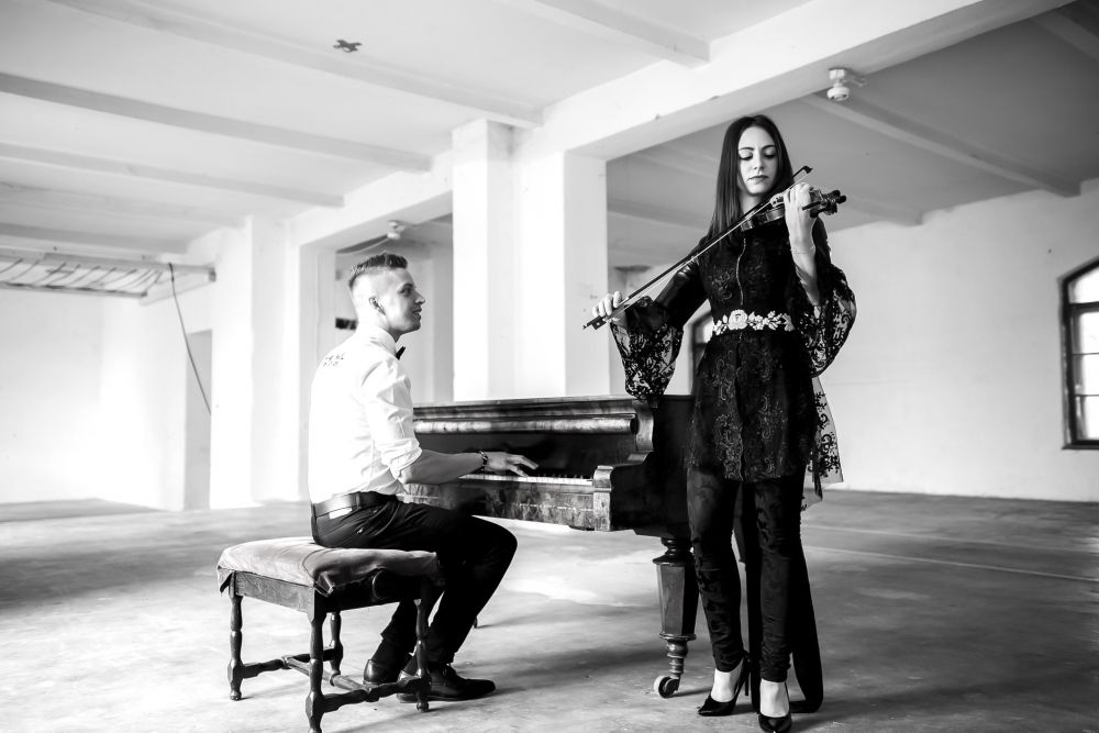 (►) A jó zene visszhangja