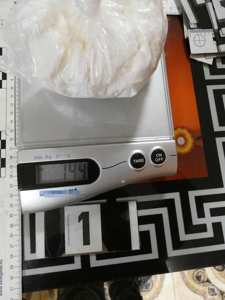 (►) Három halasi drogdílernél „kopogtattak” a kommandósok