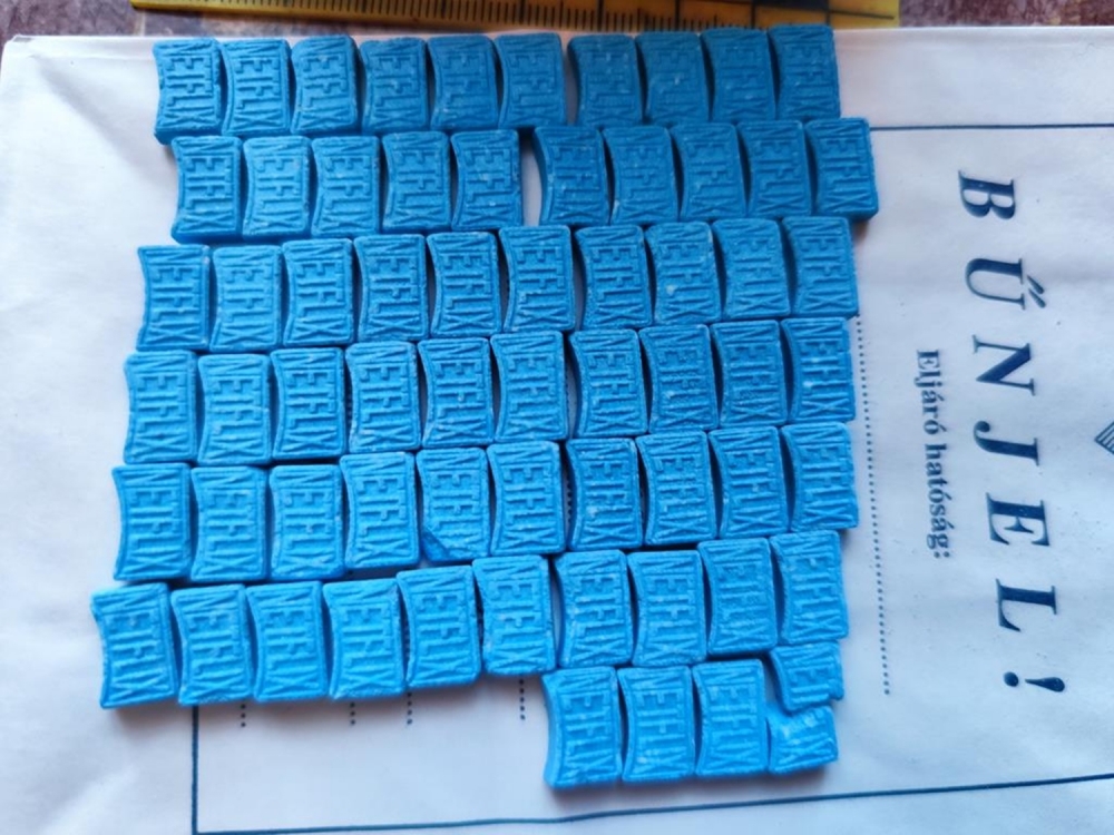 Három gyanúsított a kristályos bandában