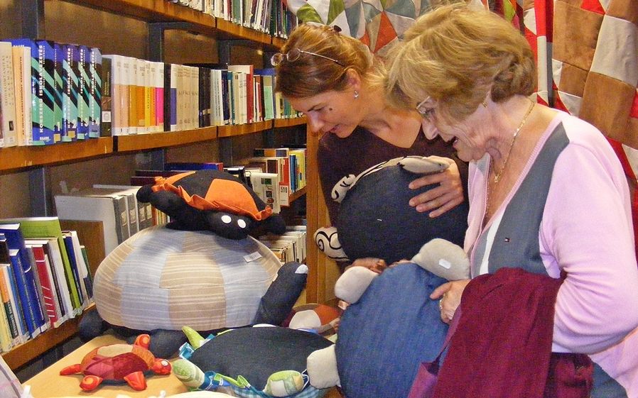 Jótékonysági kiállítás és vásár