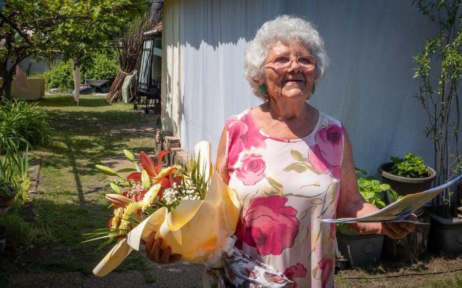 Isten éltesse, Kati néni!