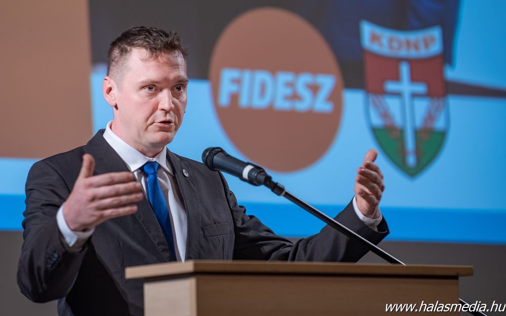  Fülöp Róbert: Egységes városvezetést!