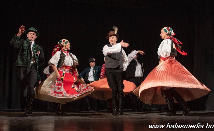 Halas Táncegyüttes Karácsonyi Gála (galéria)