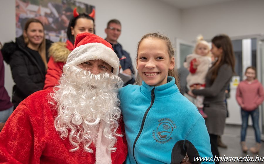 Lovasoknál is járt a Mikulás (galéria)