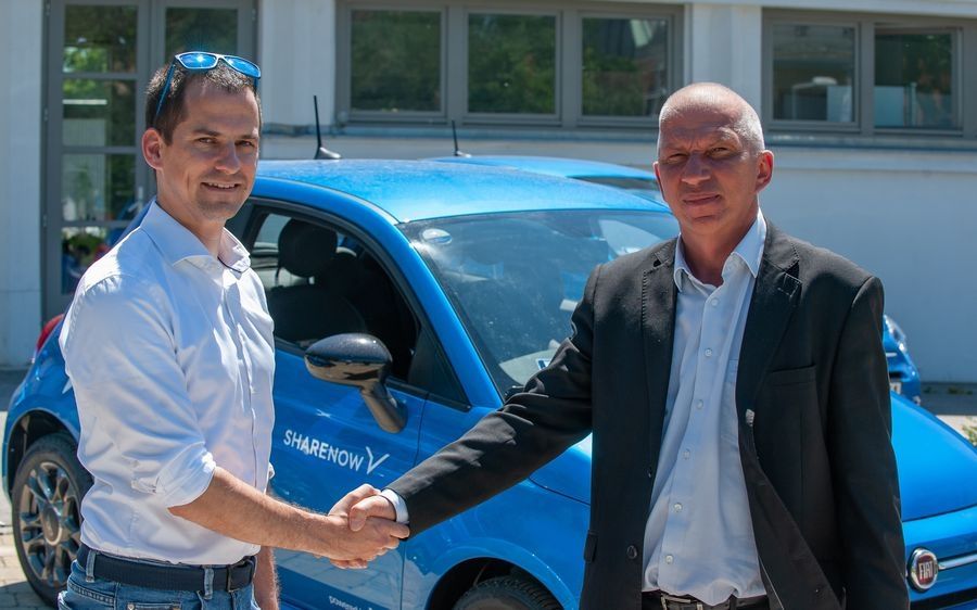 KB Autoteam Fiat 500 Hybrid-ek a SHARE NOW-nak (galéria)