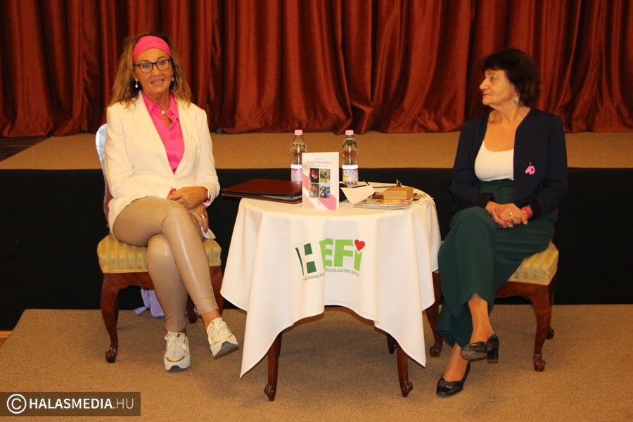 Pink október könyvbemutatóval