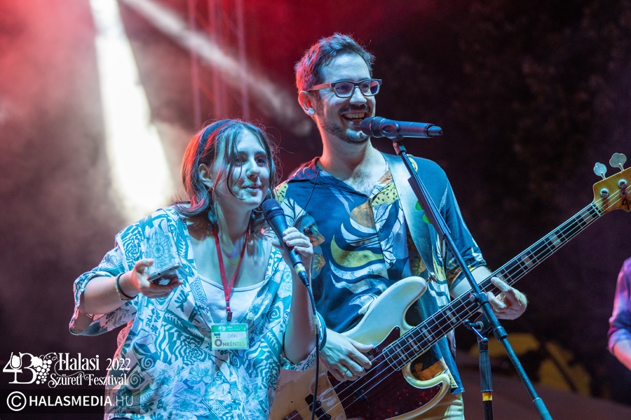 Rockzenével indult a fesztivál, Lóci játszott, az Abaházi Rt. pedig tüzeskedett is