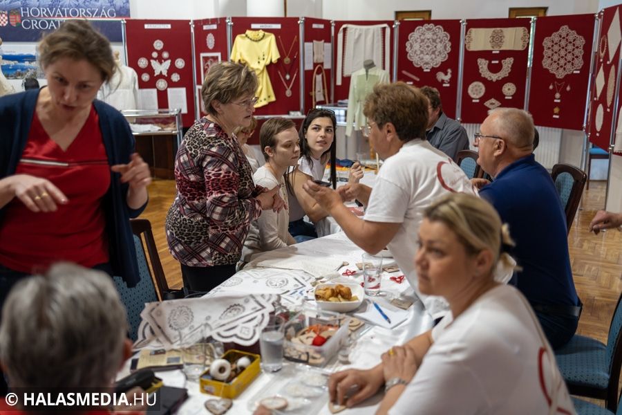 Öltözetünk dísze a csipke – alig tudott dönteni a zsűri (galéria)
