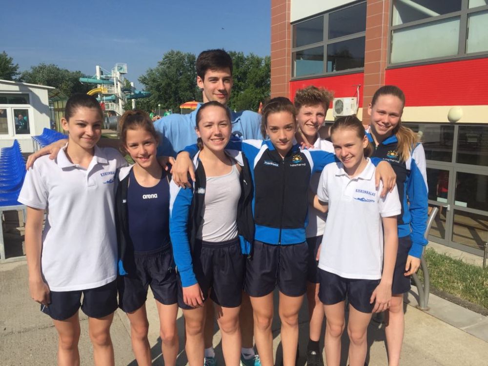 Hurrá!  23 halasi úszóérem Szentesről