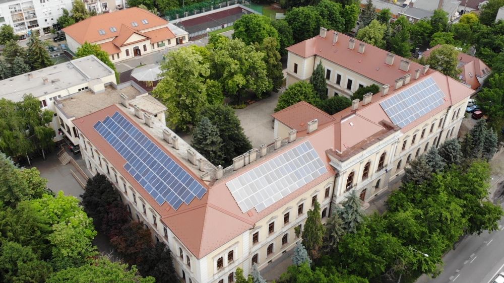 Digitális tanrendre tér át a Szilády-gimnázium 