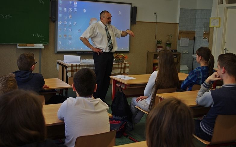 (►) Filmklub a Szent József-iskolában