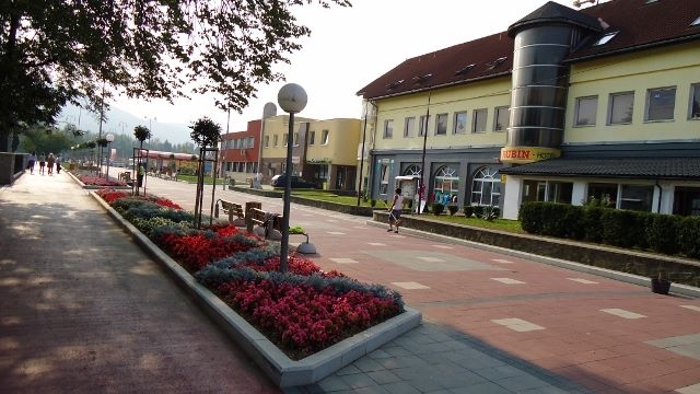 A régió turisztikai infrastruktúrája – szállodák, szobák, motelek es mások