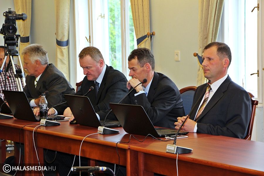 Napirend előtti felszólalások