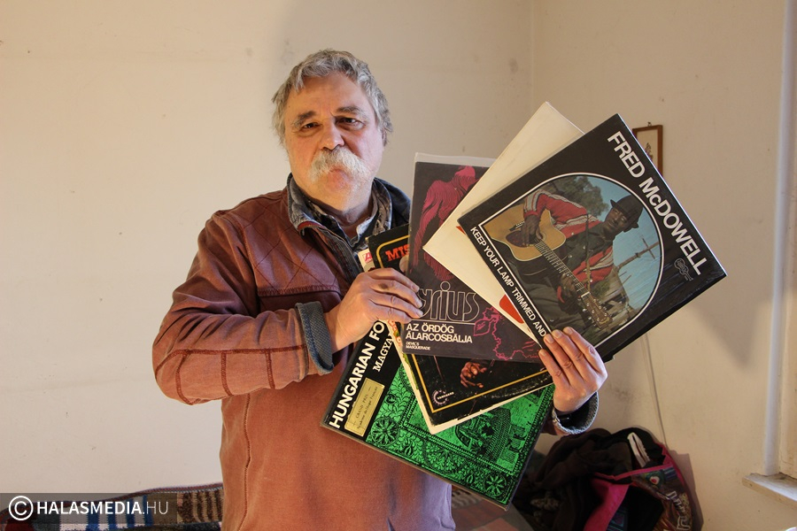 Fizika, blues és népi ének