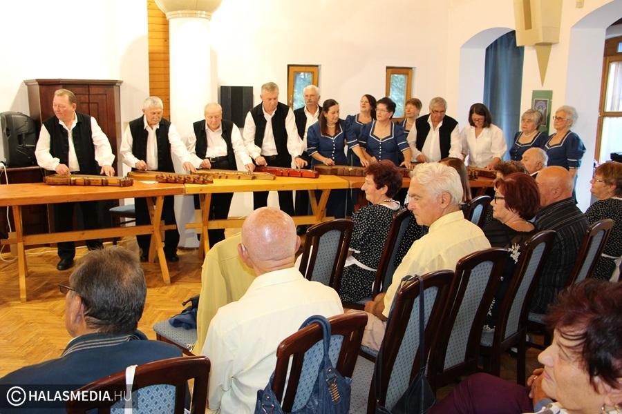 Újra zenélt a szélmalom