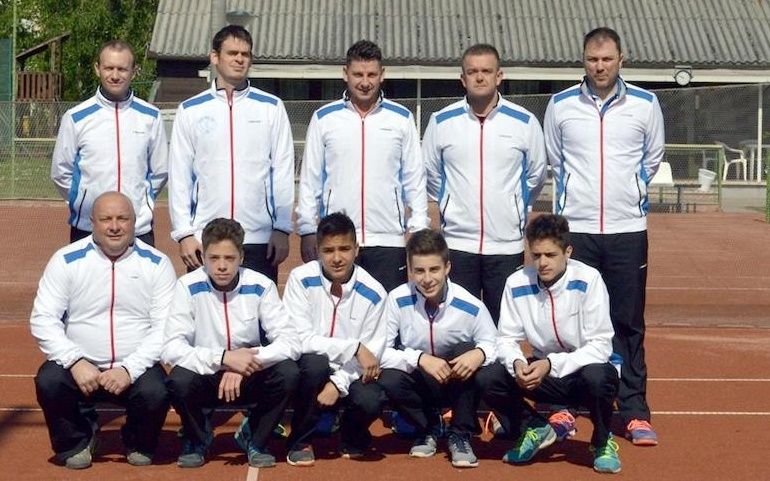 Bajnokcsapat, egy lépés a csoda