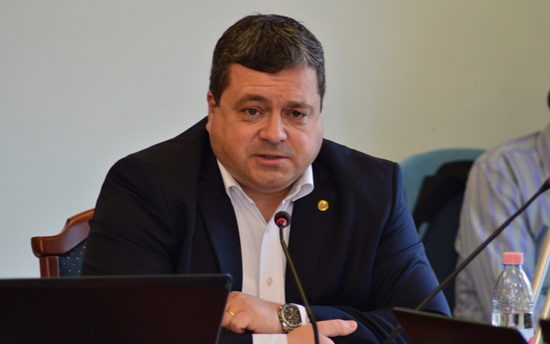 „Kiürülnek a táborok”