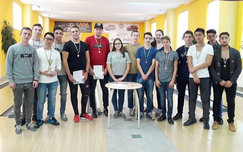 Bibó, a bowlingbajnok