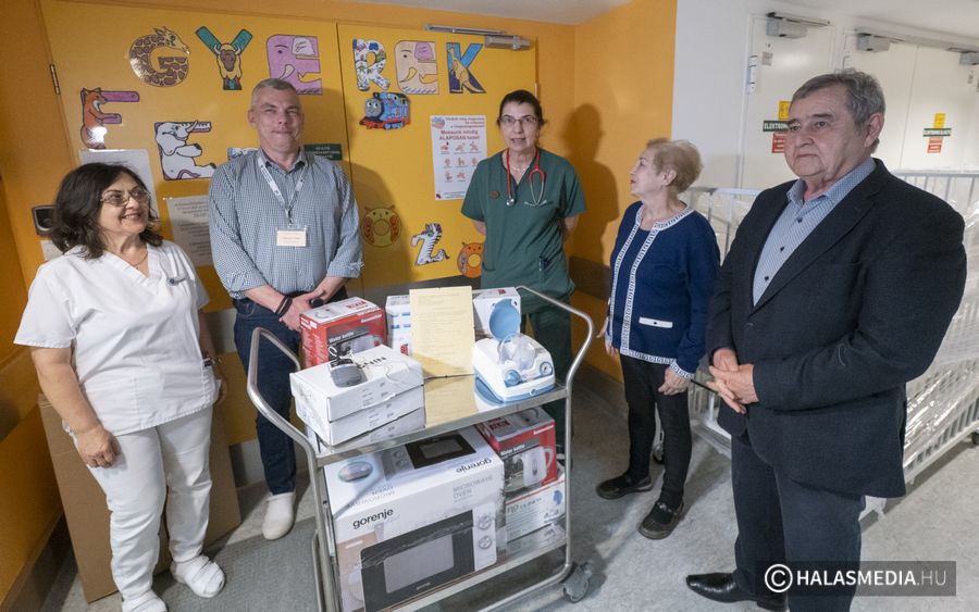 (►) 2 milliós eszközadomány kórházunknak (galéria)