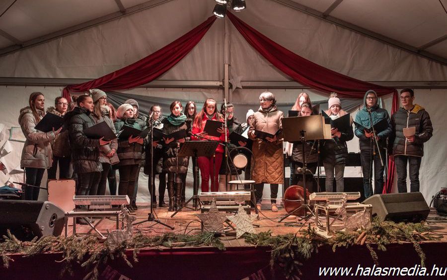 Sziládys dalok fénye (galéria)