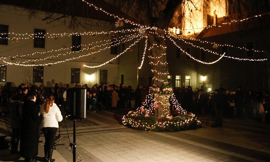 Meggyújtottuk a remény gyertyáját