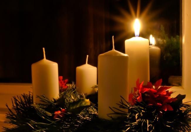 Advent: közös gyertyagyújtás