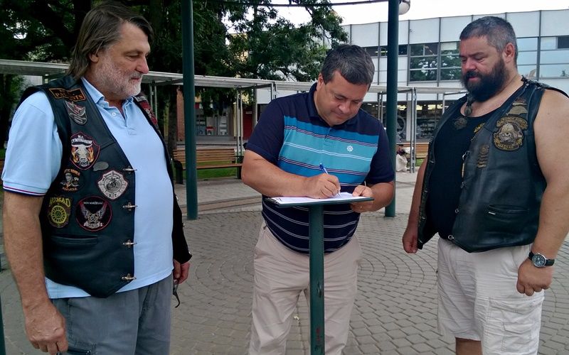 Elkezdődött az aláírásgyűjtés