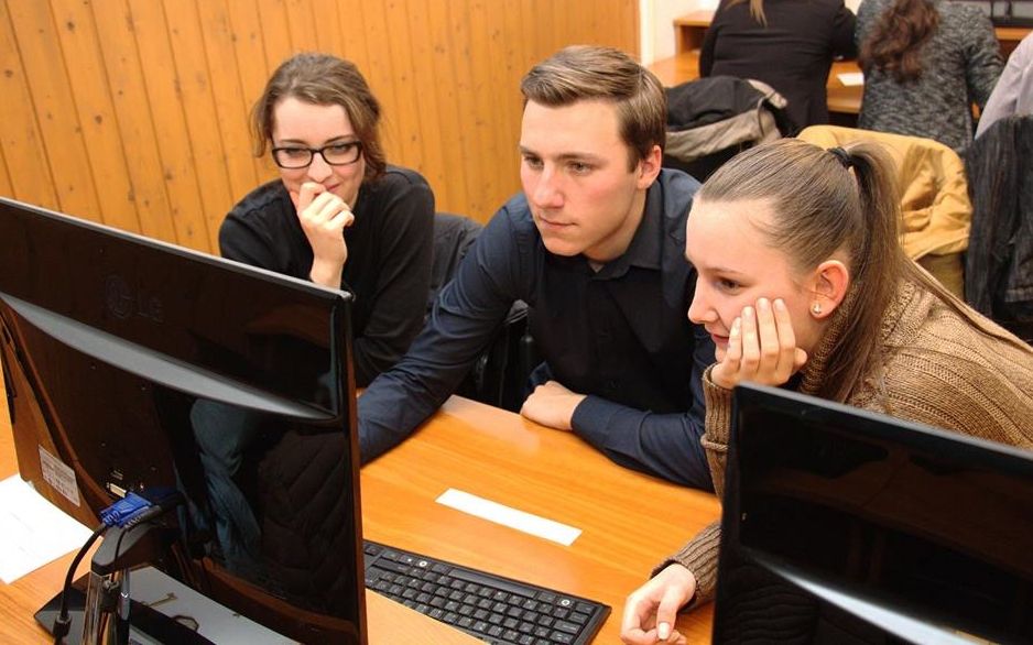 Hittan verseny a Tekóban