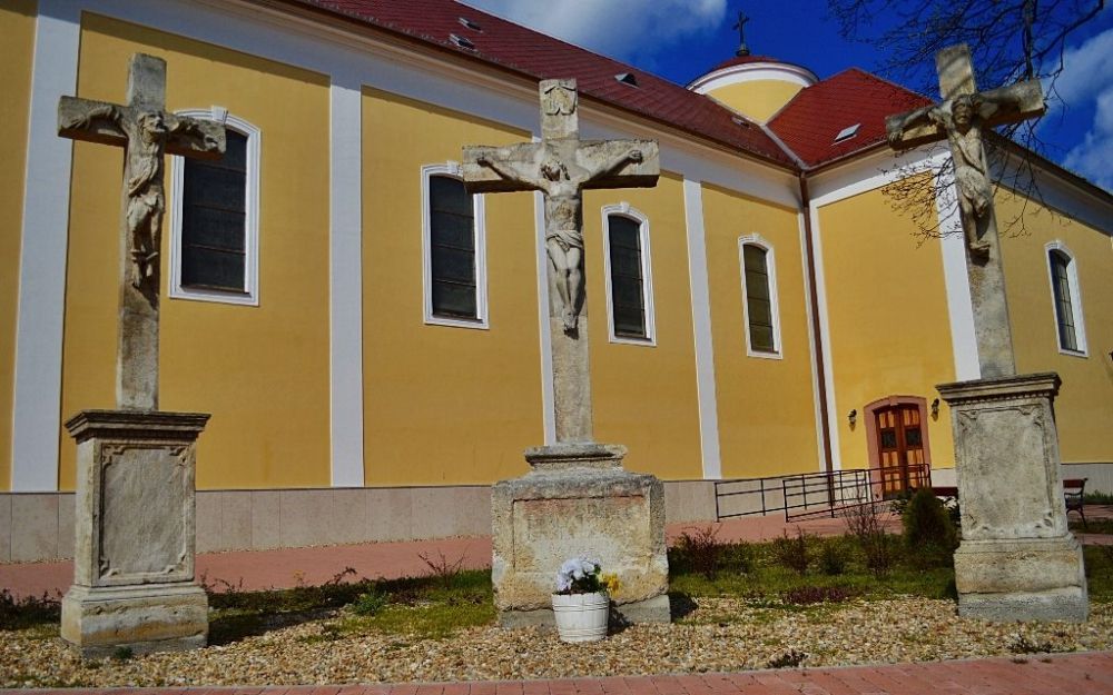 Nagyheti katolikus, református szertartások