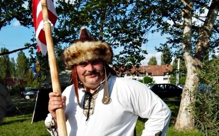 Országelső íjász a halasi tűzoltó