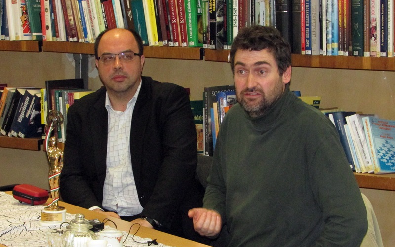 (►) Egy Vad-sorozat