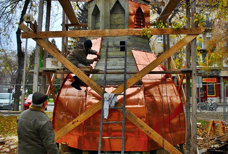 Mikulásra helyén a kupola