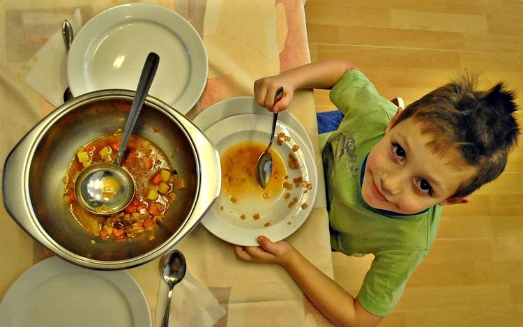 (►) Kedvezményes gyermekebédek