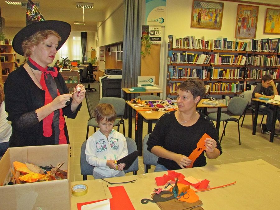 Kreatív könyvtári délután