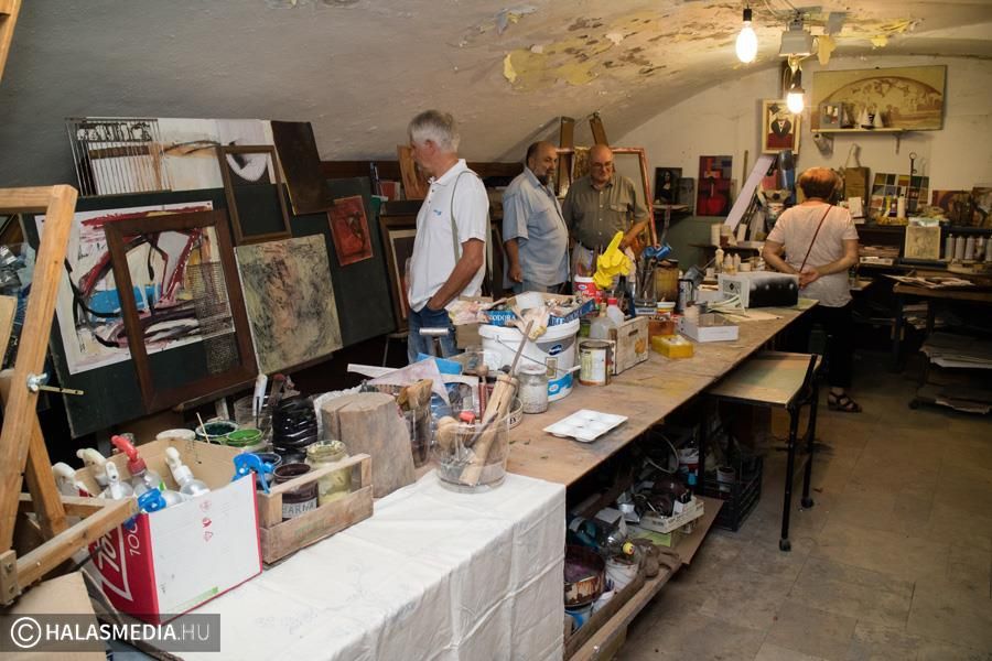 Nyitva a Pinceműhely