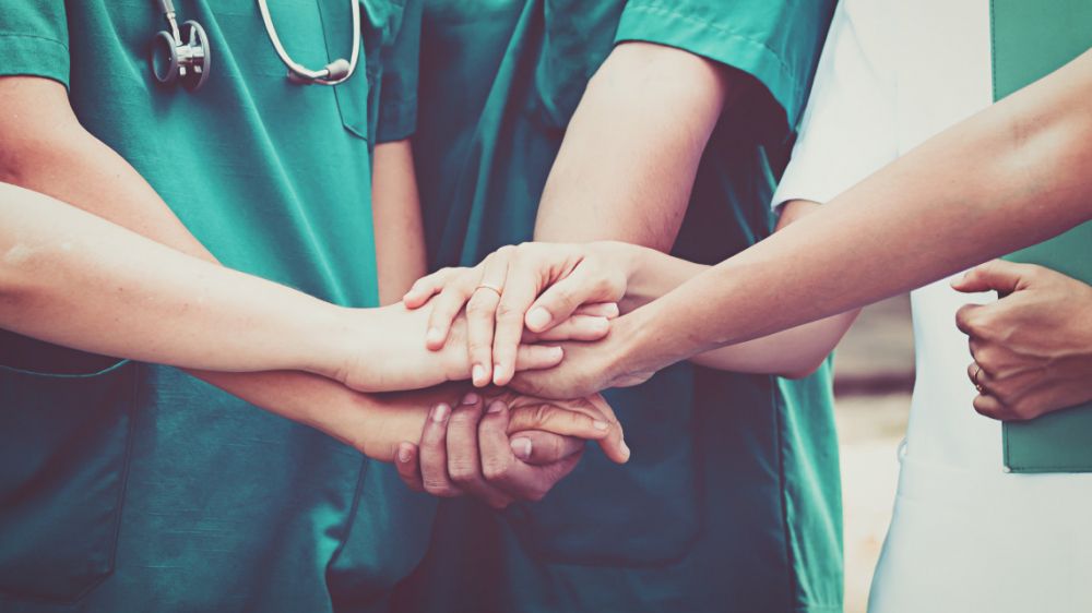 A Magyar Ápolók Napja van