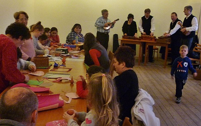 Márciusi aprók tánca