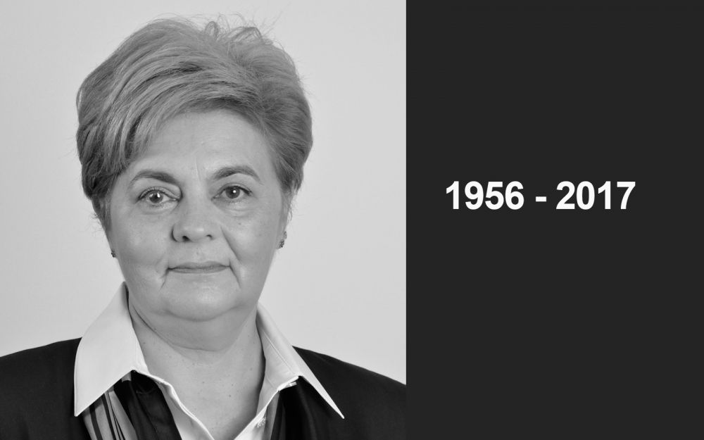 Elhunyt Aradszky Lászlóné