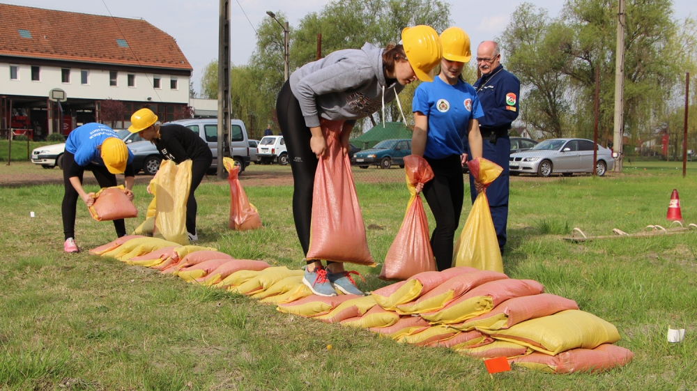Katasztrófavédelmi verseny, diákoknak