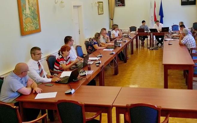 Rendkívüli egy óra