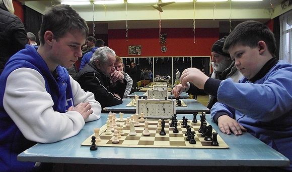 Újévi sakk a Szakiban