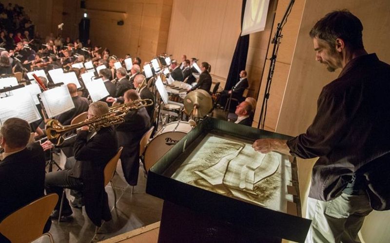 Sáli Levi Debrecenben varázsolt