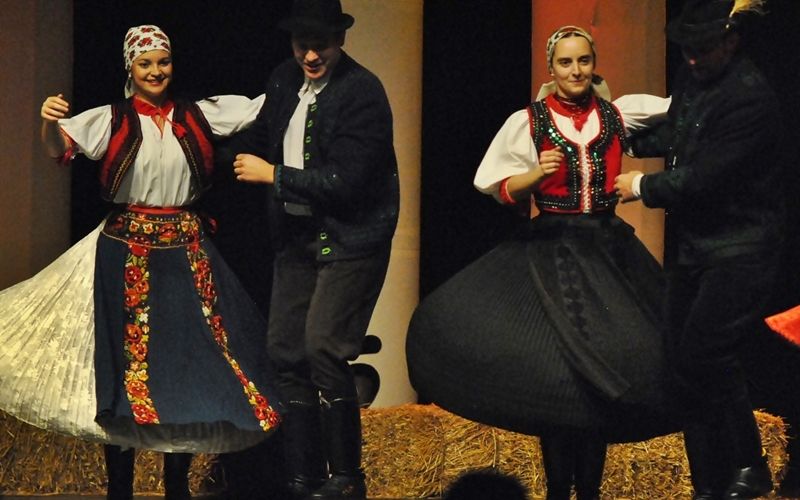 Tavaszköszöntő gála